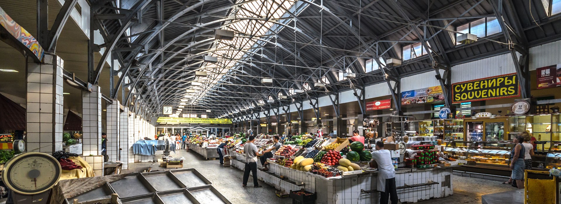 Visiter Le marché de Kouznetchny - Russie