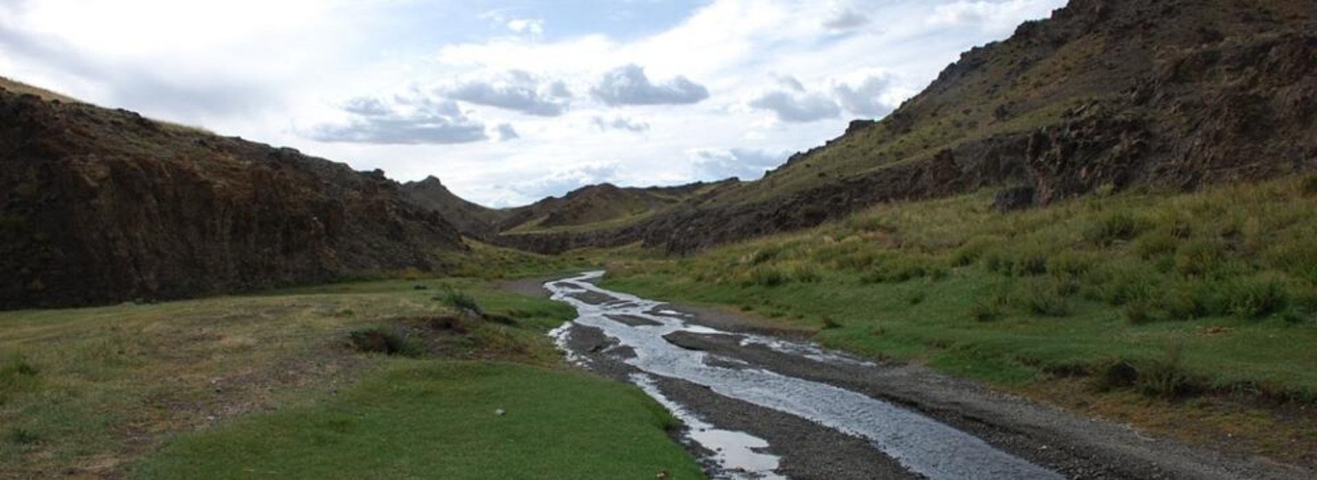 Visiter Le Canyon de Dungenee - Mongolie