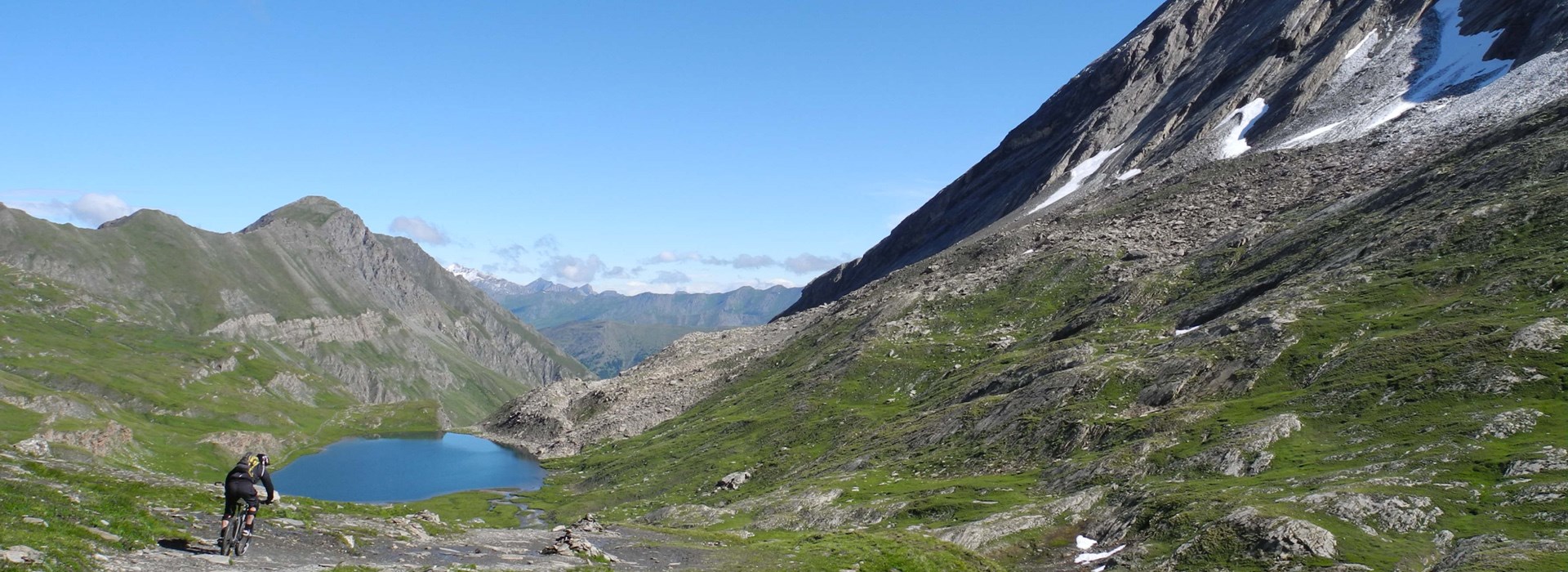 Visiter Le lac de la Blanche - Provence