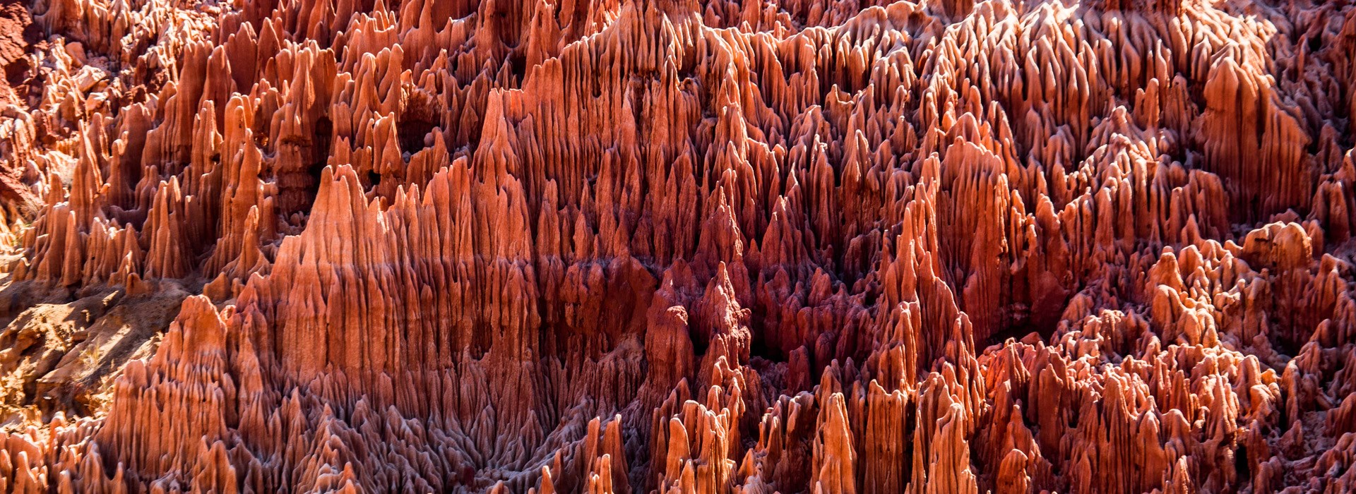 Visiter Les Tsingy Rouges d'Irodo - Madagascar