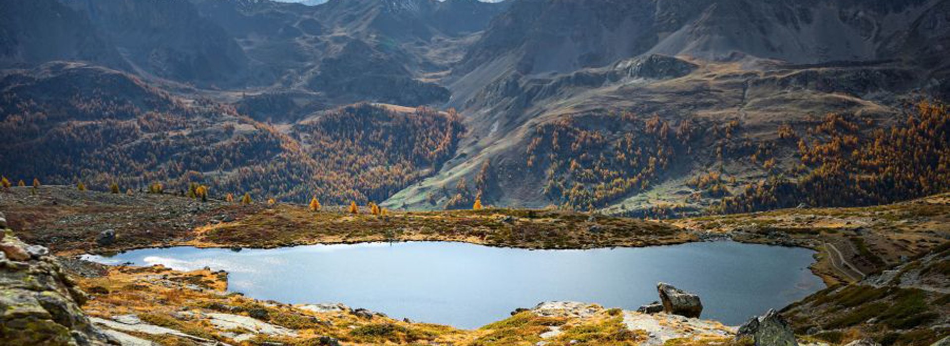 Visiter Le lac des 7 couleurs  - Rhône-Alpes