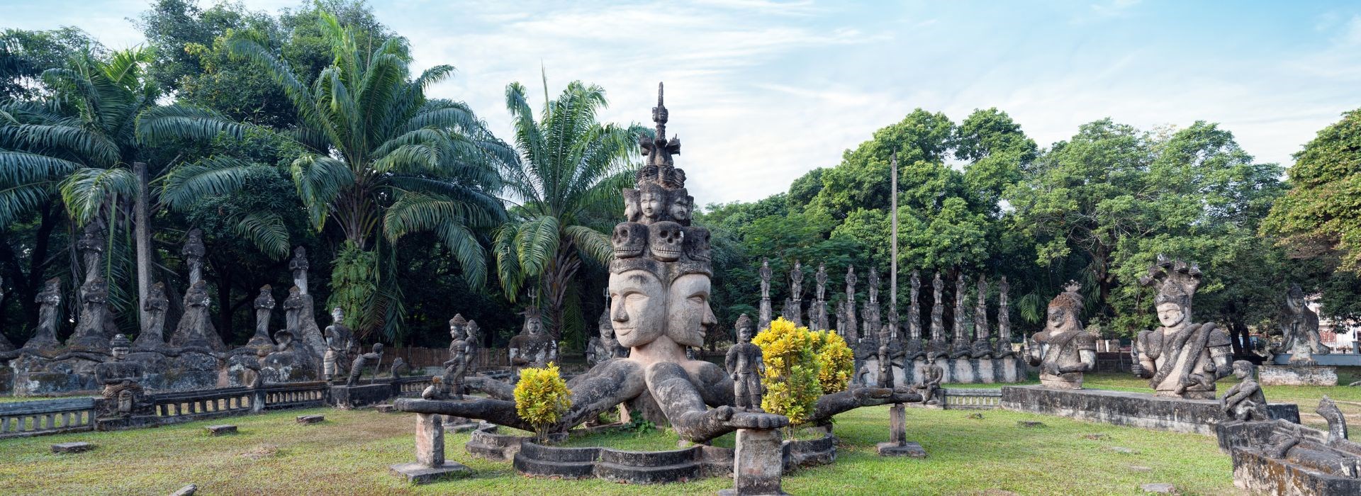 Visiter Le parc des bouddhas - Laos