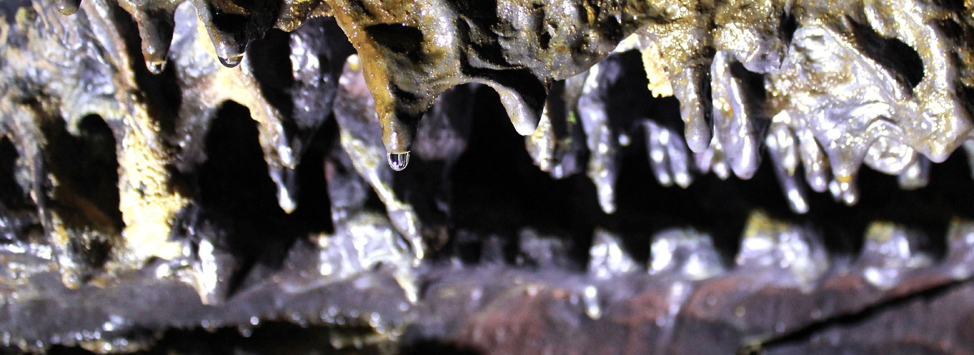 Visiter La grotte de Carvao - Açores