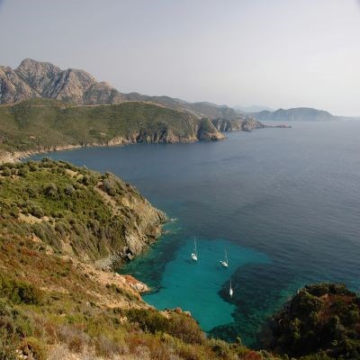 que faire en Corse : visiter Capu Rossu