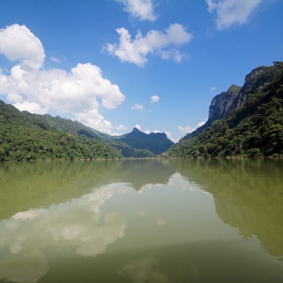 que faire au Vietnam : visiter Le Parc National de Ba Be
