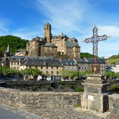 que faire en Occitanie : visiter Estaing