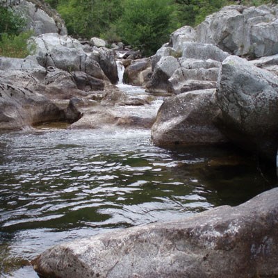 que faire en Occitanie : visiter Les gorges de la Dourbie