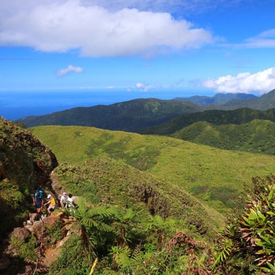 que faire en Guadeloupe : visiter Le volcan de la Soufrière