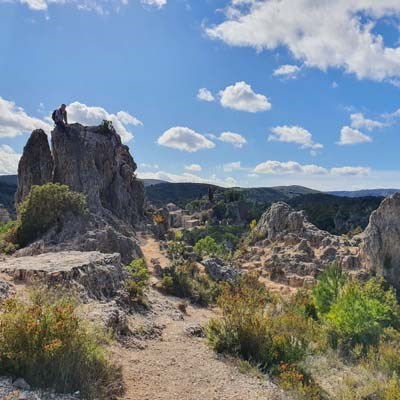 que faire en Occitanie : visiter Le Cirque de Mourèze