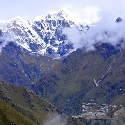 que faire au Népal : visiter Namche Bazar