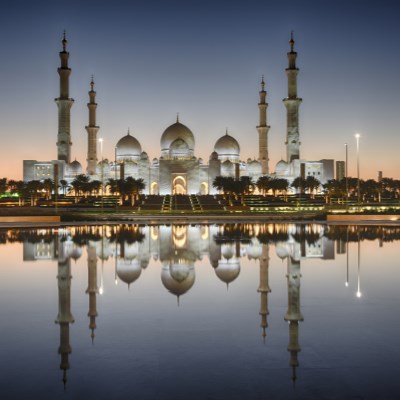 que faire aux Emirats Arabes Unis : visiter La grande mosquée Sheikh Zayed