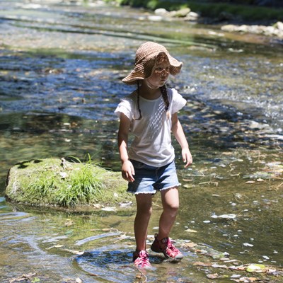 que faire en Occitanie : visiter Les Gorges du Tarn en randonnée aquatique