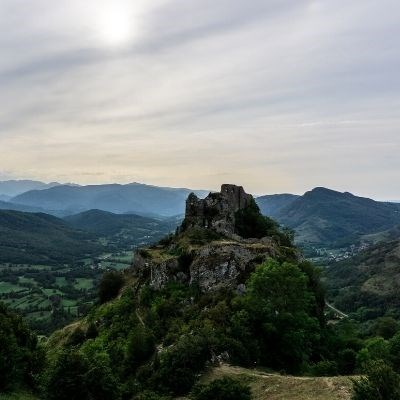 que faire en Occitanie : visiter Le château de Roquefixade