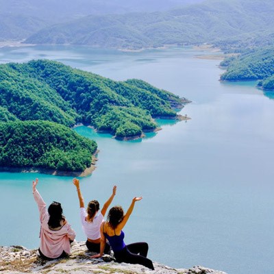 que faire en Albanie : visiter Le lac de Bovilla