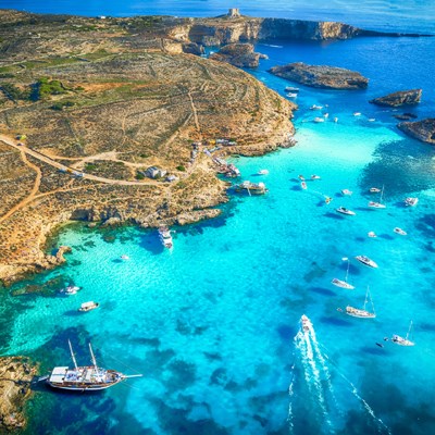 que faire à Malte : visiter L'île de Comino