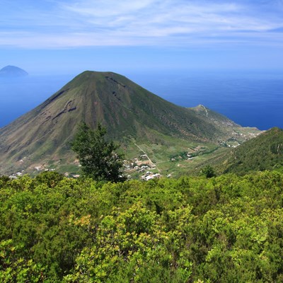 que faire en Sicile : visiter Salina