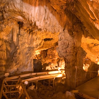 que faire en Crète : visiter La grotte de Sfendoni