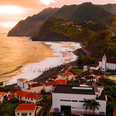 que faire à Madère : visiter Porto da Cruz