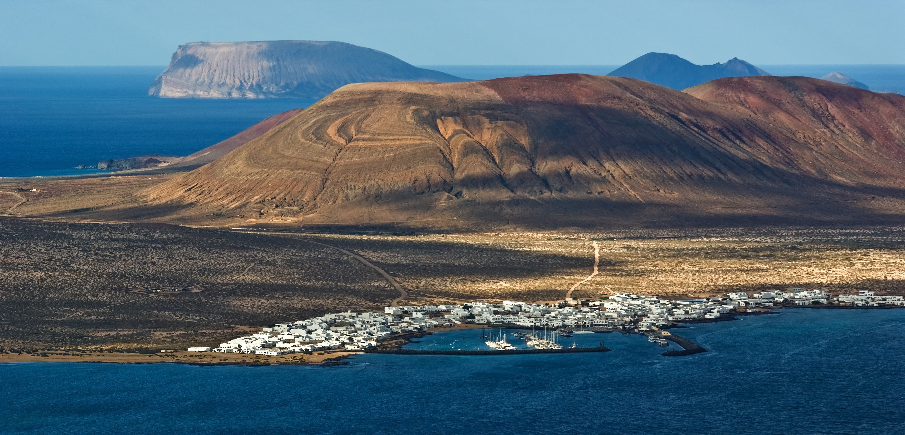 tour la graciosa