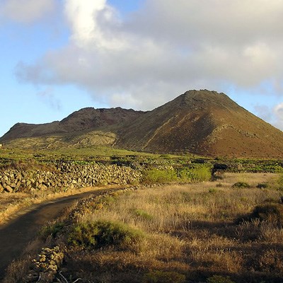 que faire aux Canaries : visiter Le volcan de la Corona (Lanzarote)