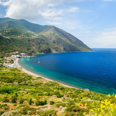 que faire en Sicile : visiter L'île de Filicudi