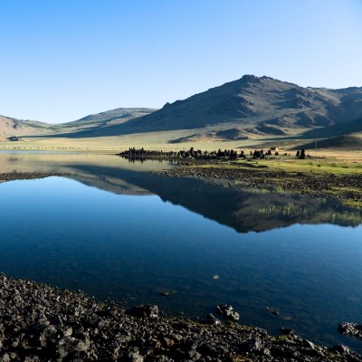 que faire en Mongolie : visiter Le parc national de Terkhiin Tsagaan