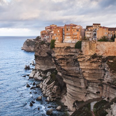 que faire en Corse : visiter Bonifacio