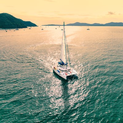 que faire à Saint Martin : visiter Une croisière en catamaran à Saint Martin