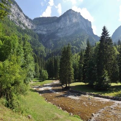 que faire en Rhône-Alpes : visiter Le cirque de Saint Même