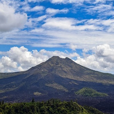 que faire en Indonesie : visiter Le Mont Batur