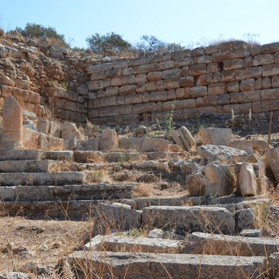 que faire en Grèce : visiter Le monastère d'Agios Loannis