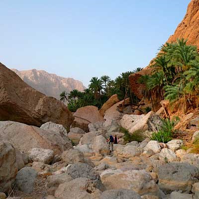 que faire en Oman : visiter Wadi Tiwi