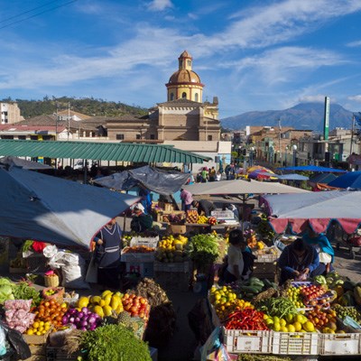 que faire en Equateur : visiter Le marché d'Otalavo
