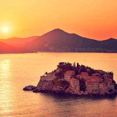 que faire au Montenegro : visiter Sveti Stefan