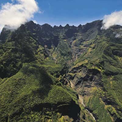 que faire à l' Ile de la Reunion : visiter Le piton des Neiges