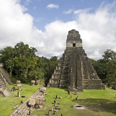 que faire au Guatemala : visiter Les temples Tikal