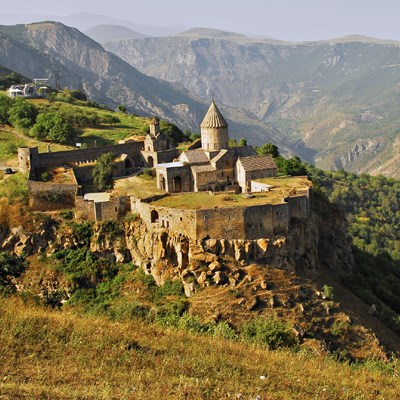 que faire en Arménie : visiter Le Monastère de Tatev