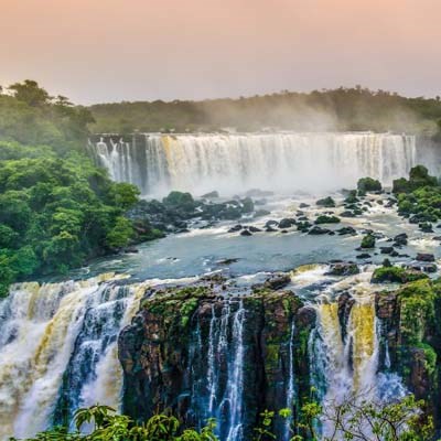 que faire au Brésil : visiter Les chutes d'Iguazu
