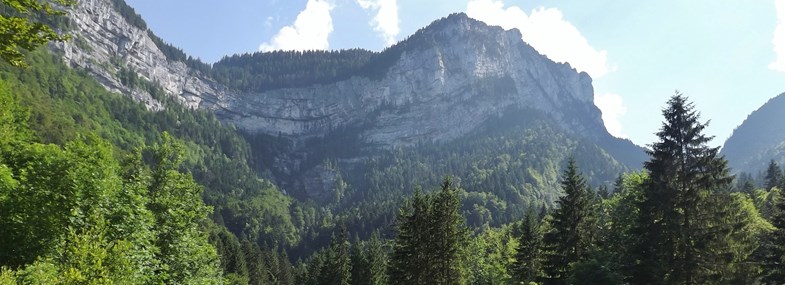 Circuit Rhône-Alpes - Jour 5 : Le cirque de Saint Même (860m)