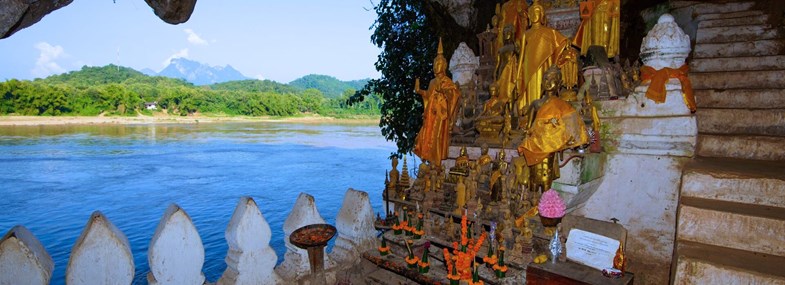 Visiter les grottes de Pak Ou au Laos en groupe