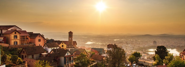 Circuit Madagascar - Jours 1 & 2 : Vol pour Antananarivo
