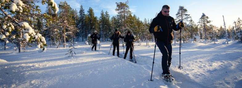 Circuit Laponie - Jour 4  : Raquettes, pêche sur glace et feu de camp