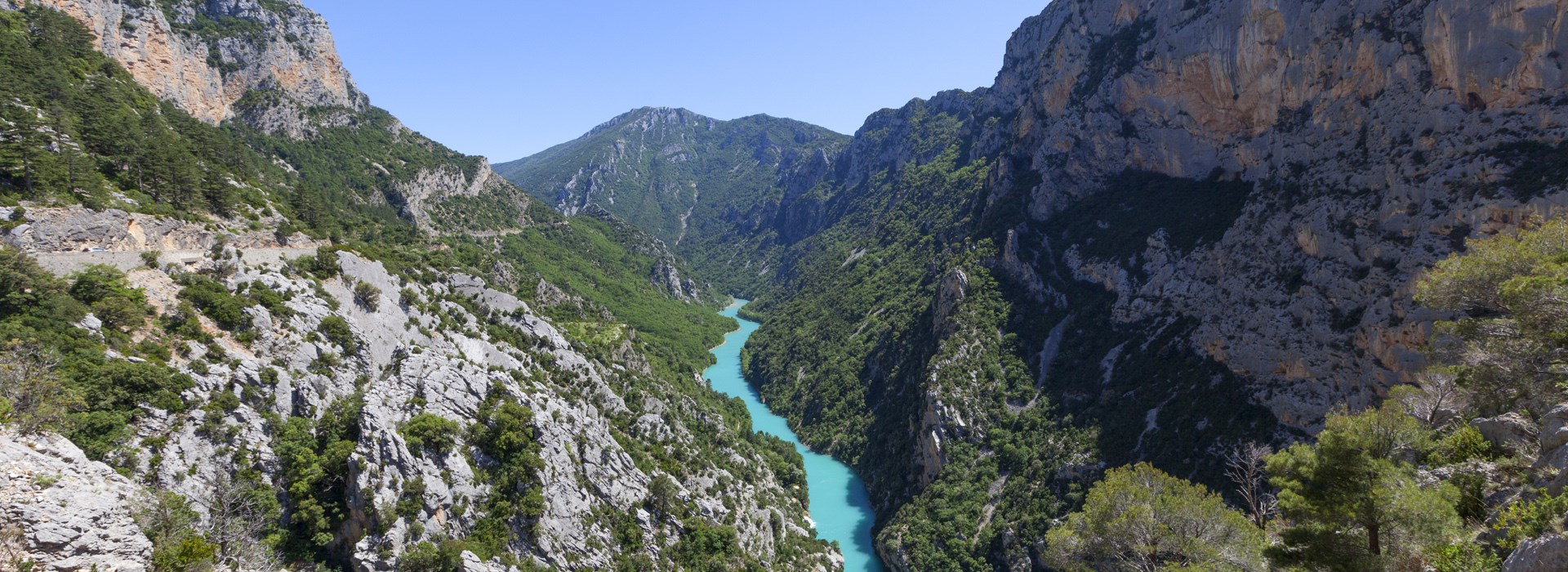 Lac de Serre-Ponçon entre solo